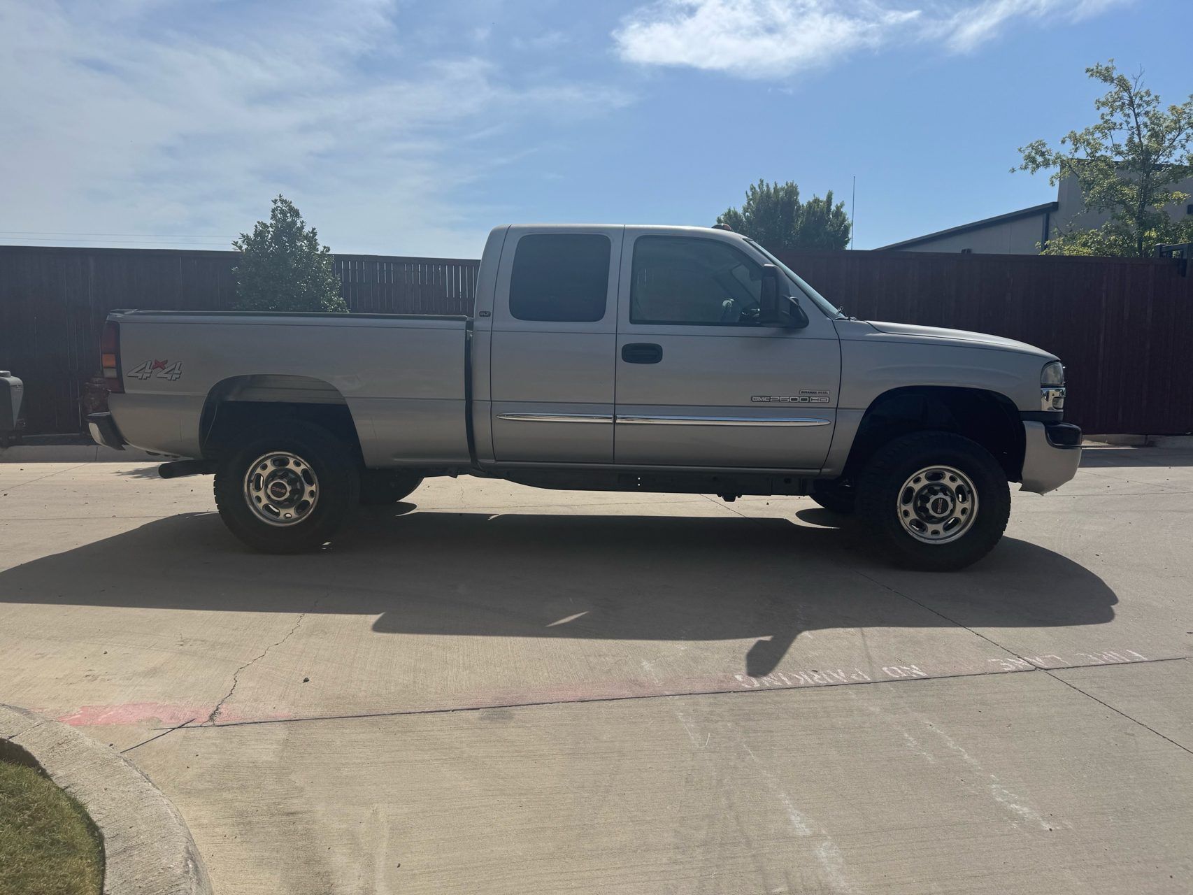 gmc sierra 2500hd 2004 1GTHK29214E305996 image gmc sierra 2500hd 2004 1GTHK29214E305996 image
